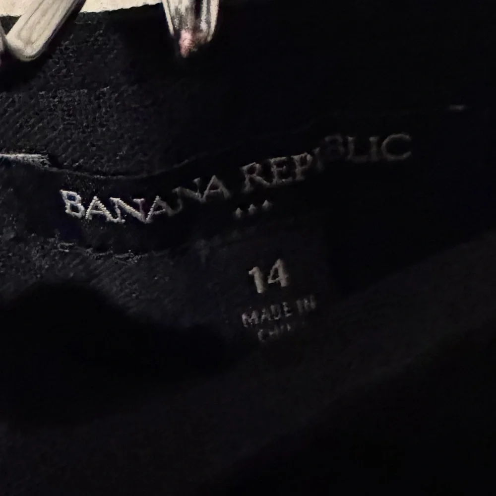 Banana Republic black Linen blend button front skirt Size 14